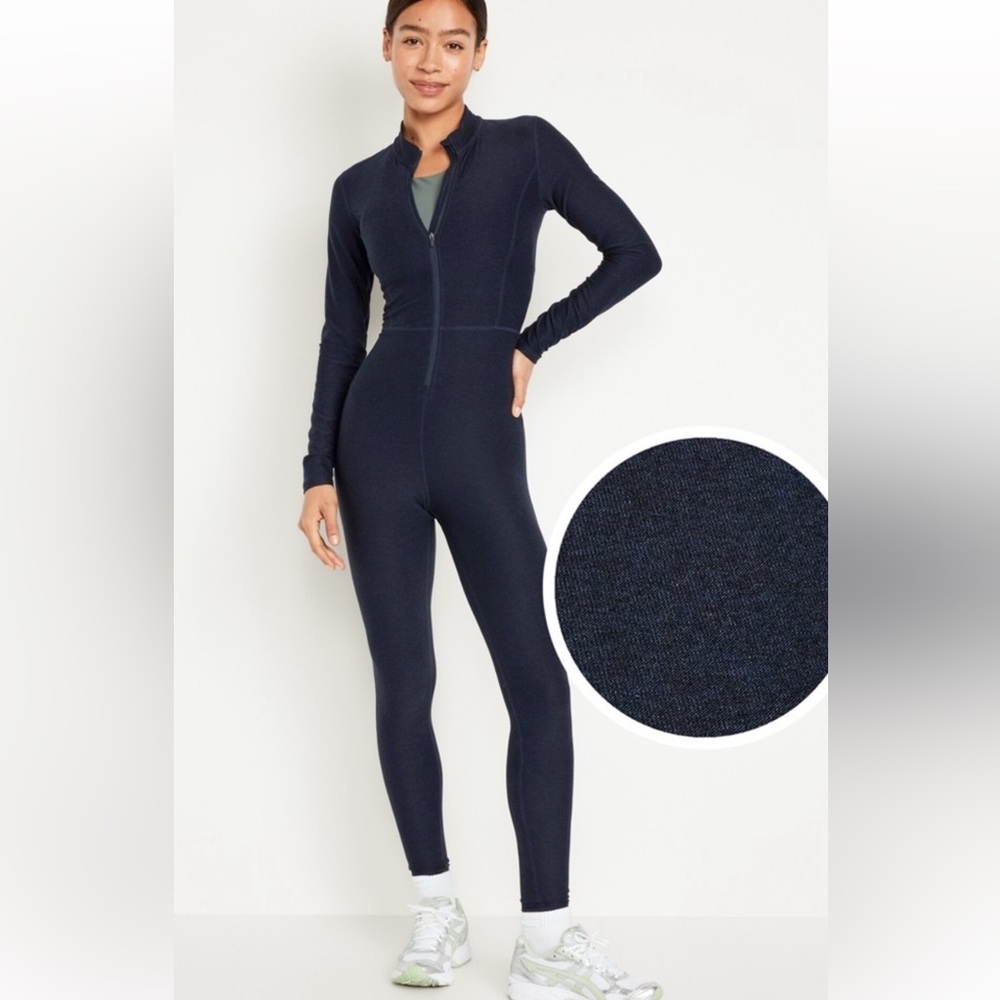 Old Navy Cloud Blue Long sleeve jumpsuit SIZE LARGE